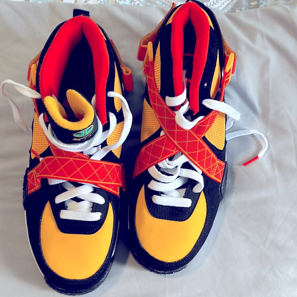 NIKE AIR RAID Basketball Shoes ROSWELL RAYGUNS size 7Y never worn nwot or box